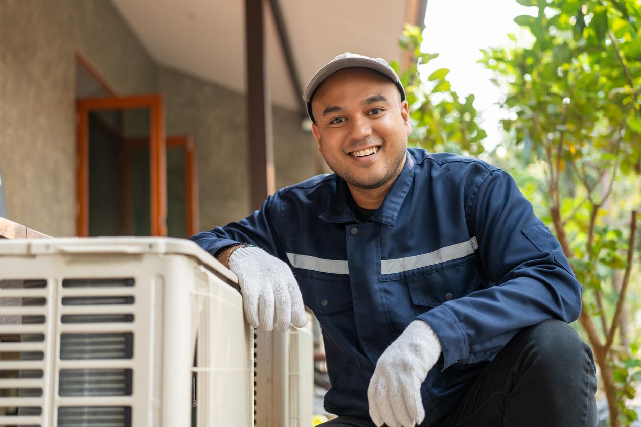 When Should You Call an AC Repair Technician?
